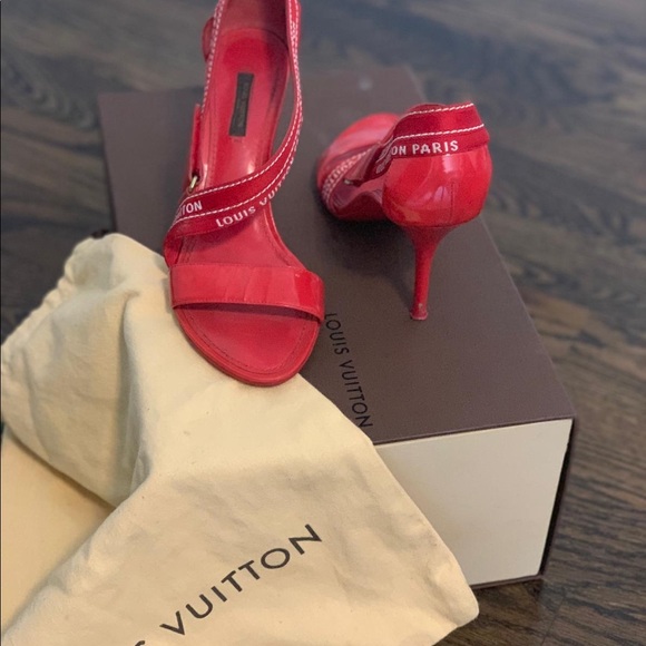 Red patent Louis Vuitton heels - Picture 2 of 7